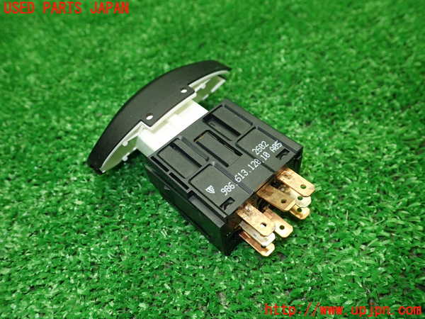 1UPJ-9233086290]ポルシェ・ボクスター(98624)ハザードスイッチ 中古_3