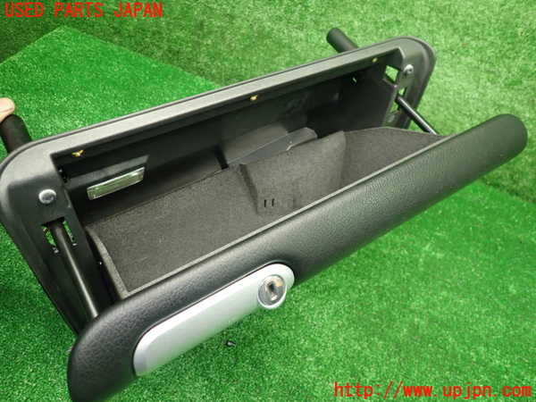 1UPJ-9233087516]ポルシェ・ボクスター(98624)グローブボックス1 中古_5