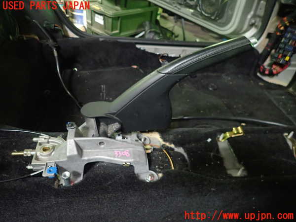 1UPJ-9233087550]ポルシェ・ボクスター(98624)サイドブレーキレバー 中古_2
