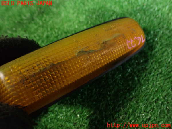 2UPJ-9233091160]グロリア Y33型(HY33)右ウィンカーレンズ (ジャンク品) 中古_2