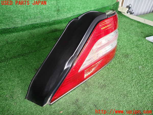 2UPJ-9233091530]グロリア Y33型(HY33)右テールランプ 中古_2