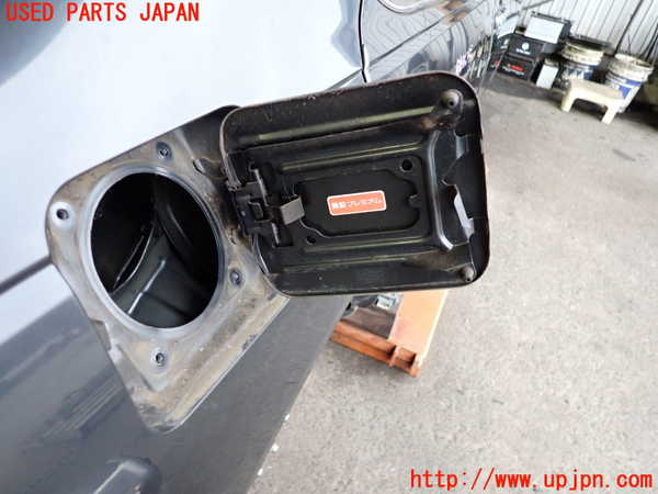 2UPJ-9233091690]グロリア Y33型(HY33)フューエルリッド 中古_2