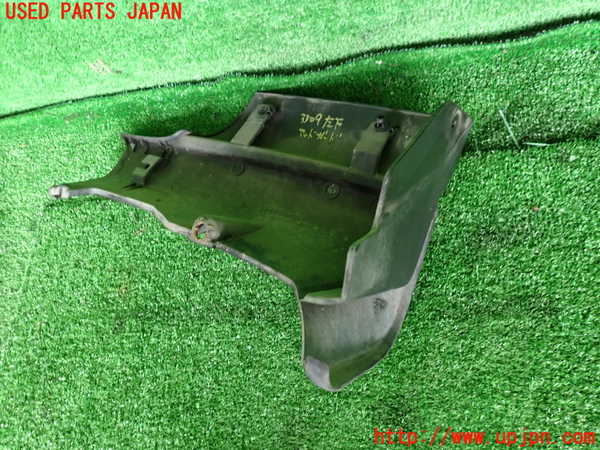 2UPJ-9233091452]グロリア Y33型(HY33)左フロントマッドガード(泥除け) 中古_2