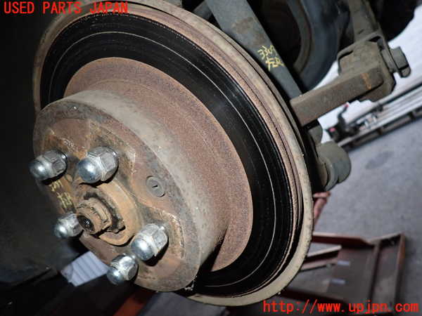 2UPJ-9233094305]グロリア Y33型(HY33)左リアナックルハブ 中古_2