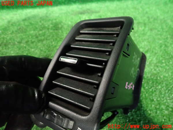 2UPJ-9233097528]グロリア Y33型(HY33)エアコン吹き出し口3 (左) (ジャンク品) 中古_2