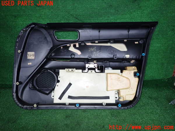 2UPJ-9233091264]グロリア Y33型(HY33)左前ドア内張り 中古_3