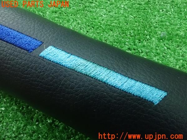 3UPJ=9233100542]BMW 218d アクティブツアラー(2C20 F45)社外 シートサイドクッション Mカラー 中古_5