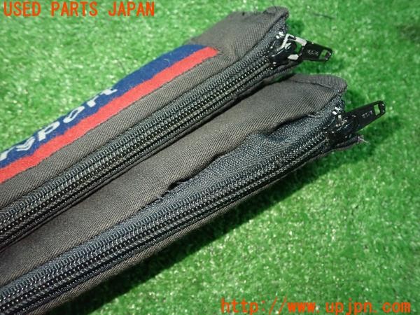 3UPJ=9233100643]BMW 218d アクティブツアラー(2C20 F45)純正 Motorsport シートベルトパッド 中古_4