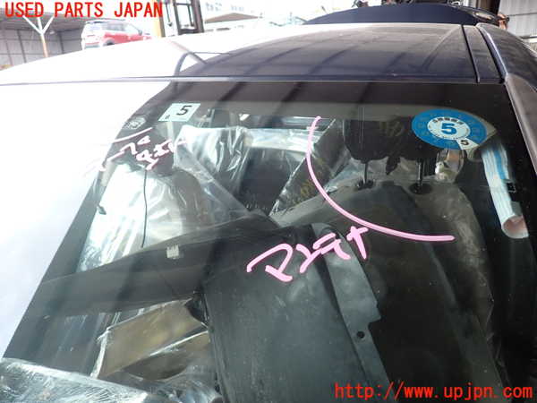 2UPJ-9233101195]BMW 218d アクティブツアラー F45(2C20)フロントガラス 中古 CARLEX M45L1 43R-000168_3