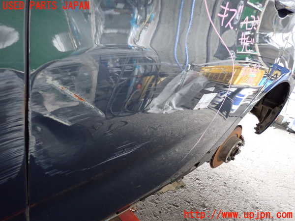 2UPJ-9233101320]BMW 218d アクティブツアラー F45(2C20)左後ドア 中古 FUYAO M532 43R-001734_5