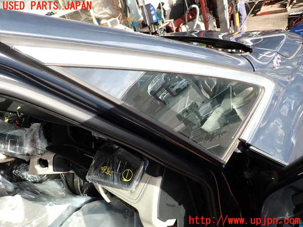 2UPJ-9233101200]BMW 218d アクティブツアラー F45(2C20)右フロント三角窓ガラス 中古 FUYAO M540 43R-001735_2