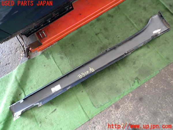 2UPJ-9233101390]BMW 218d アクティブツアラー F45(2C20)右サイドステップ ジャンク_5