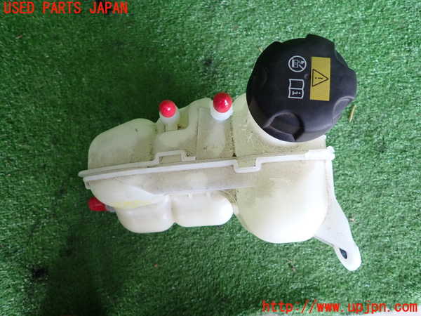 2UPJ-9233102410]BMW 218d アクティブツアラー F45(2C20)ラジエータータンク 中古_3