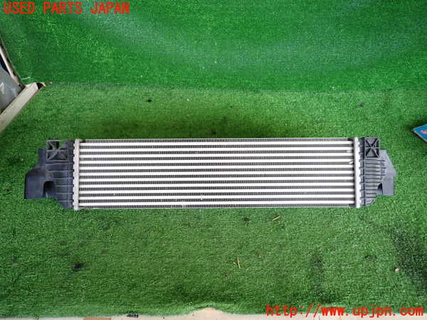 2UPJ-9233102451]BMW 218d アクティブツアラー F45(2C20)インタークーラー1 中古_3