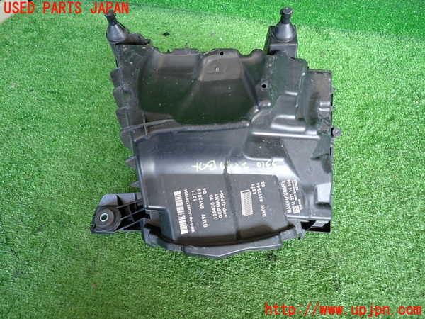 2UPJ-9233102560]BMW 218d アクティブツアラー F45(2C20)エアクリーナーボックス 中古_3