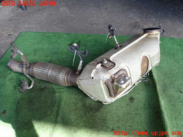 2UPJ-9233102661]BMW 218d アクティブツアラー F45(2C20)触媒1 中古_4