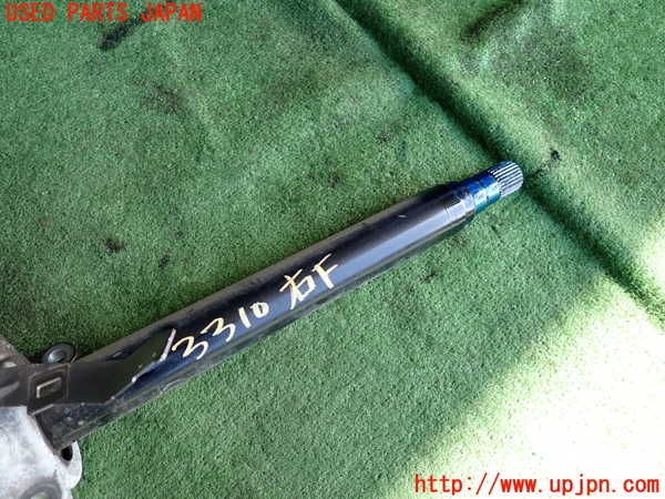 2UPJ-9233104010]BMW 218d アクティブツアラー F45(2C20)右フロントドライブシャフト 中古_2