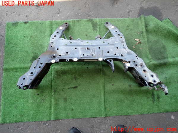 2UPJ-9233105285]BMW 218d アクティブツアラー F45(2C20)フロントメンバー 中古_4