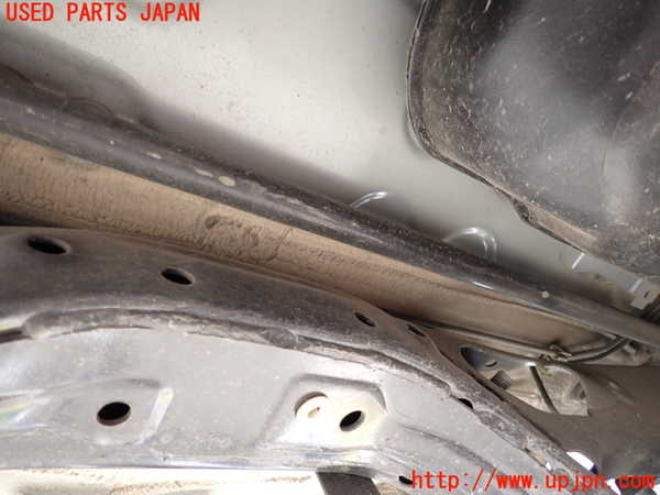 2UPJ-9233105445]BMW 218d アクティブツアラー F45(2C20)リアスタビライザー 中古_3