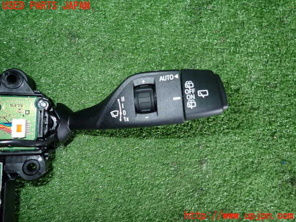 2UPJ-9233106720]BMW 218d アクティブツアラー F45(2C20)コンビネーションスイッチ 中古_2