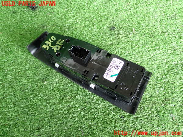 2UPJ-9233106240]BMW 218d アクティブツアラー F45(2C20)右前パワーウィンドウスイッチ 中古_2
