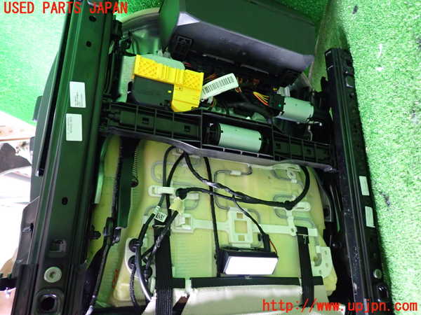 2UPJ-9233107035]BMW 218d アクティブツアラー F45(2C20)運転席シート 中古_5