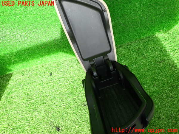 2UPJ-9233107549]BMW 218d アクティブツアラー F45(2C20)コンソール ジャンク_3