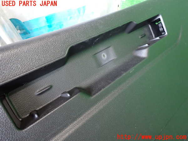 2UPJ-9233101578]BMW 218d アクティブツアラー F45(2C20)バックドア内張り 中古_3