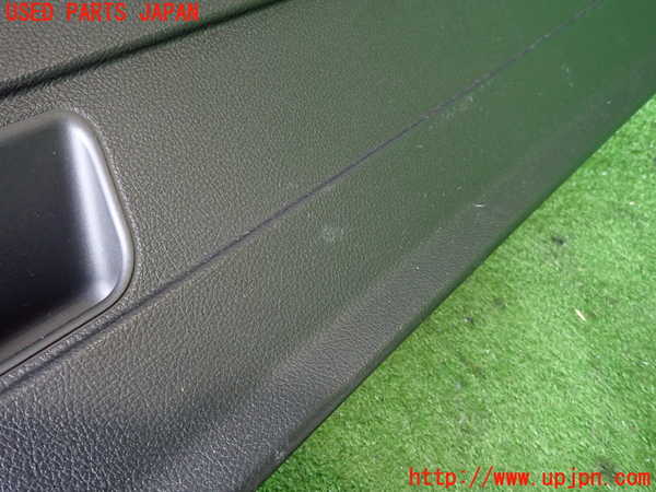 2UPJ-9233101578]BMW 218d アクティブツアラー F45(2C20)バックドア内張り 中古_4