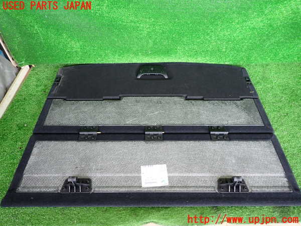 2UPJ-9233107771]BMW 218d アクティブツアラー F45(2C20)ラゲッジトレイ1 中古_4