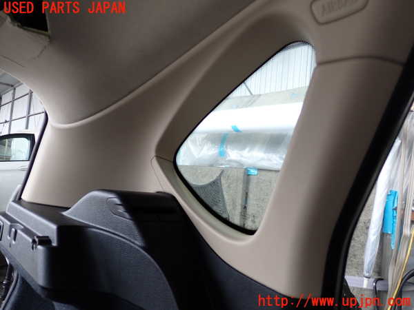 2UPJ-9233107680]BMW 218d アクティブツアラー F45(2C20)左リアピラートリム 中古_3