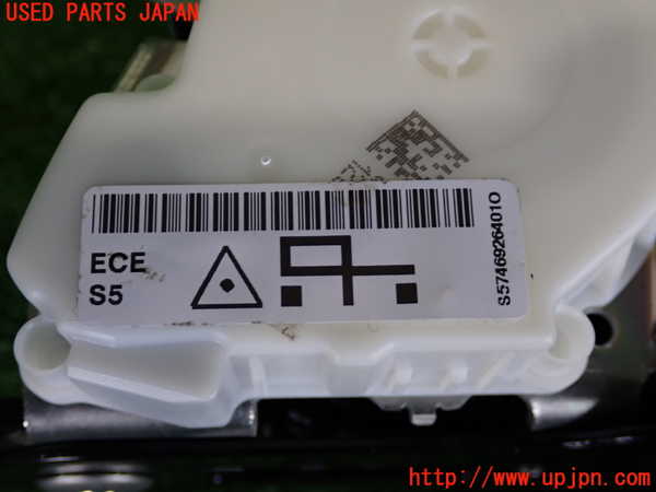 2UPJ-9233107135]BMW 218d アクティブツアラー F45(2C20)真中2列目シートベルト 中古_3