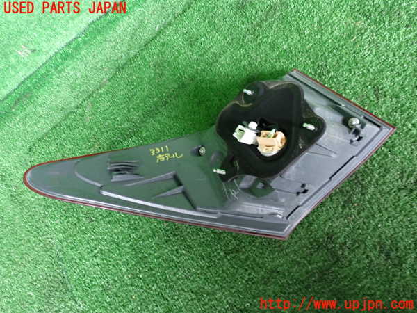 2UPJ-9233111530]レクサス・GS300h(AWL10)右テールランプ 中古_2