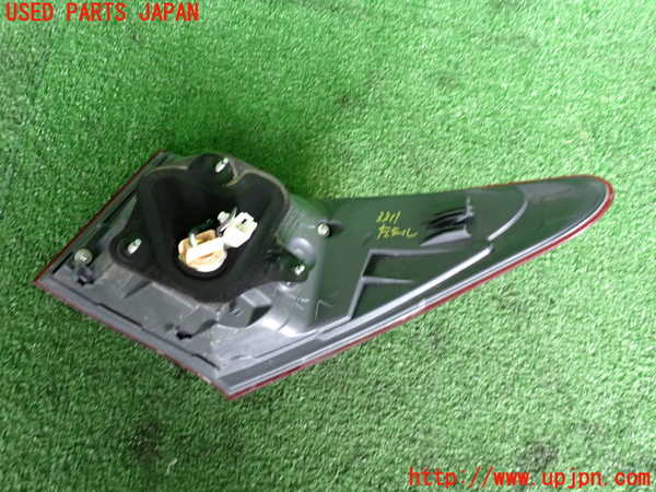 2UPJ-9233111536]レクサス・GS300h(AWL10)左テールランプ 中古_2