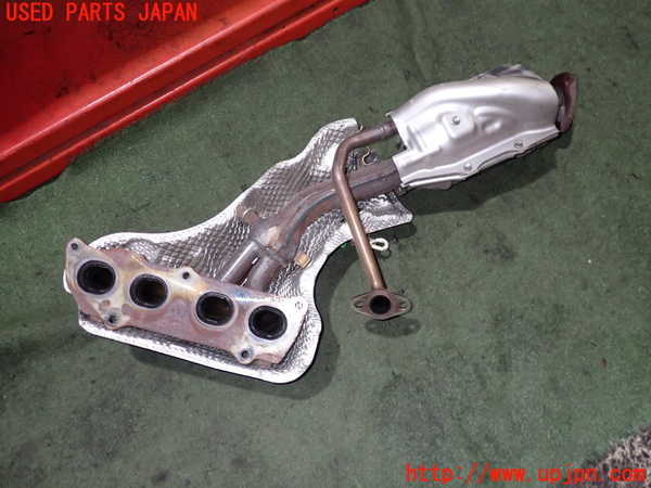 2UPJ-9233112041]レクサス・GS300h(AWL10)エキマニ1 (触媒 マニバーター) 中古_2