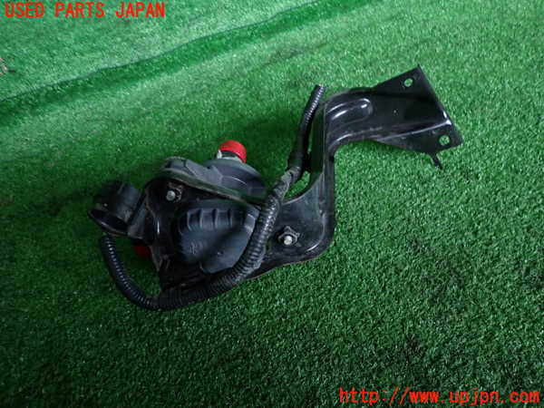 2UPJ-9233112110]レクサス・GS300h(AWL10)ウォーターポンプ 中古_2