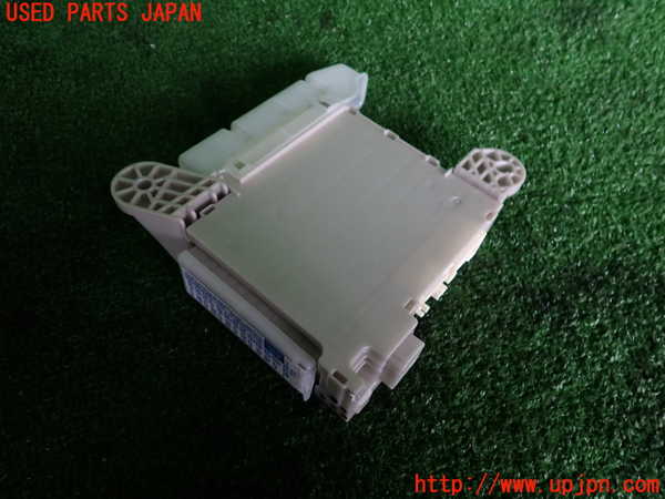 2UPJ-9233116742]レクサス・GS300h(AWL10)ヒューズボックス2 中古_3