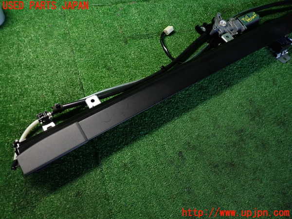 2UPJ-9233117790]レクサス・GS300h(AWL10)リアサンシェード 中古_2