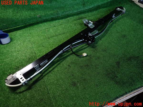 2UPJ-9233117790]レクサス・GS300h(AWL10)リアサンシェード 中古_4