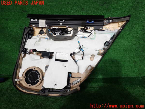 2UPJ-9233111324]レクサス・GS300h(AWL10)左後ドア内張り 中古_3