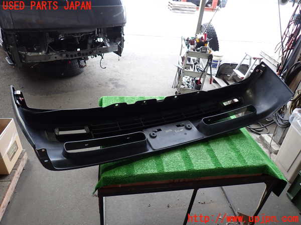 2UPJ-9233121010]ホーミーコーチ(ARME24)フロントバンパー 中古_5