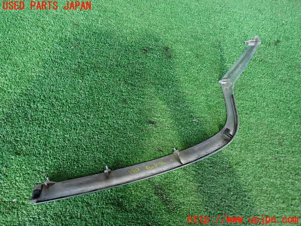 2UPJ-9233121140]ホーミーコーチ(ARME24)右ヘッドライトリム 中古_3