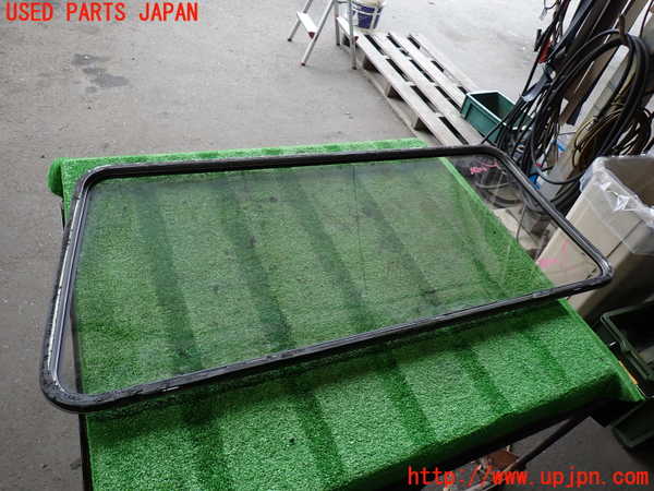 2UPJ-9233121382]ホーミーコーチ(ARME24)左クォーターガラス 中古 NSG M3G8 43R-00011_5