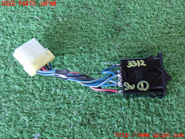 2UPJ-9233126306]ホーミーコーチ(ARME24)スイッチ1(INT　ワイパー) 中古_2