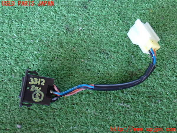 2UPJ-9233126310]ホーミーコーチ(ARME24)スイッチ5(リアカーテン) 中古_2