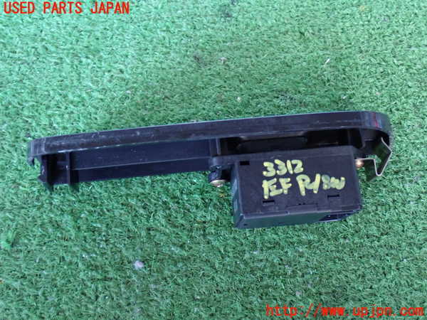 2UPJ-9233126245]ホーミーコーチ(ARME24)左前パワーウィンドウスイッチ 中古_2