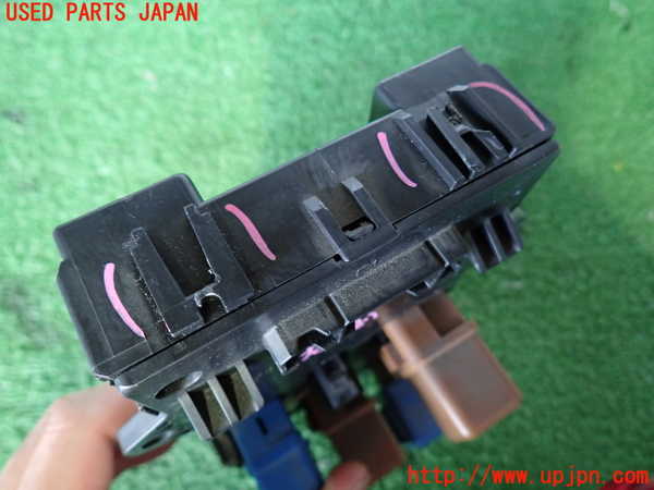 2UPJ-9233126742]ホーミーコーチ(ARME24)ヒューズボックス2 中古_3