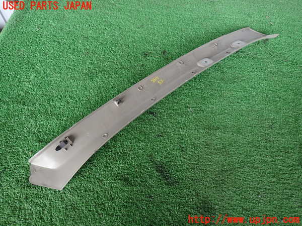 2UPJ-9233127660]ホーミーコーチ(ARME24)左フロントピラートリム 中古_4