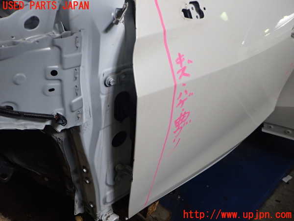2UPJ-9233131260]レクサス・UX300e(KMA10)左前ドア 中古 NSG M31A 43R-019812_2