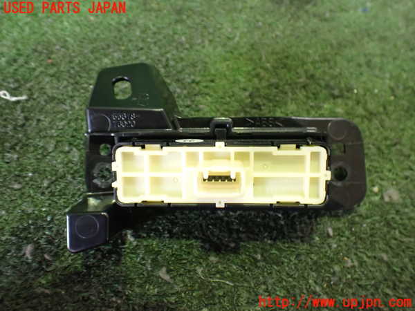 2UPJ-9233136308]レクサス・UX300e(KMA10)スイッチ3(バックドア) 中古_2